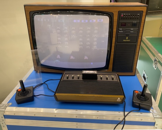 Atari 2600 VCS with 70s Television