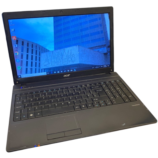 Acer TravelMate 5735 Laptop